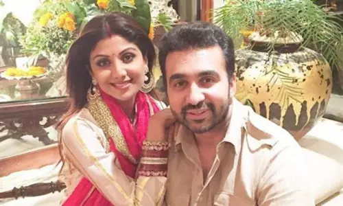 Shilpa Shetty Shares First Instagram Story as Husband Raj Kundra Walks out of Jail After Bail in Porn Case Shilpa Shetty Shares First Instagram Story as Husband Raj Kundra Walks out of Jail After Bail in Porn Case
