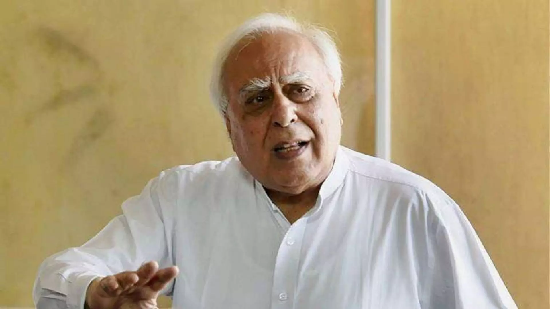 Congress Leader Kapil Sibal Says Lack of Leadership is the Reason for the Punjab Developments
