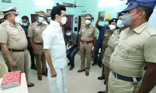 Tamil Nadu CM Stalin Made a Surprise Visit to the Adhiyamankottai Police Station Last Night 29 09 2021