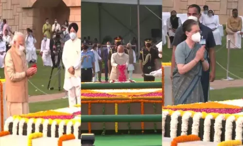 Ram Nath Kovind, Venkaiah Naidu, Narendra Modi, Arvind Kejriwal, Sonia Pays Tribute to Mahatma Gandhi at Raj Ghat Delhi Ram Nath Kovind, Venkaiah Naidu, Narendra Modi, Arvind Kejriwal, Sonia Pays Tribute to Mahatma Gandhi at Raj Ghat Delhi