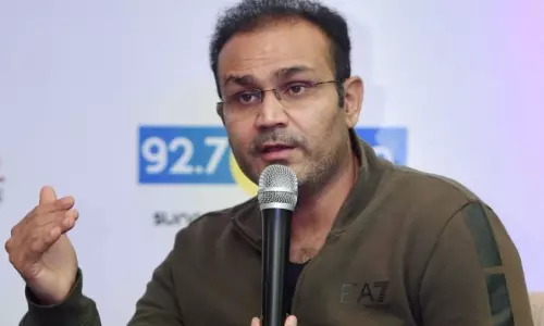 Sehwag Satirical Comments on Sunrisers Hyderabad Slow Batting in SRH vs KKR IPL 2021