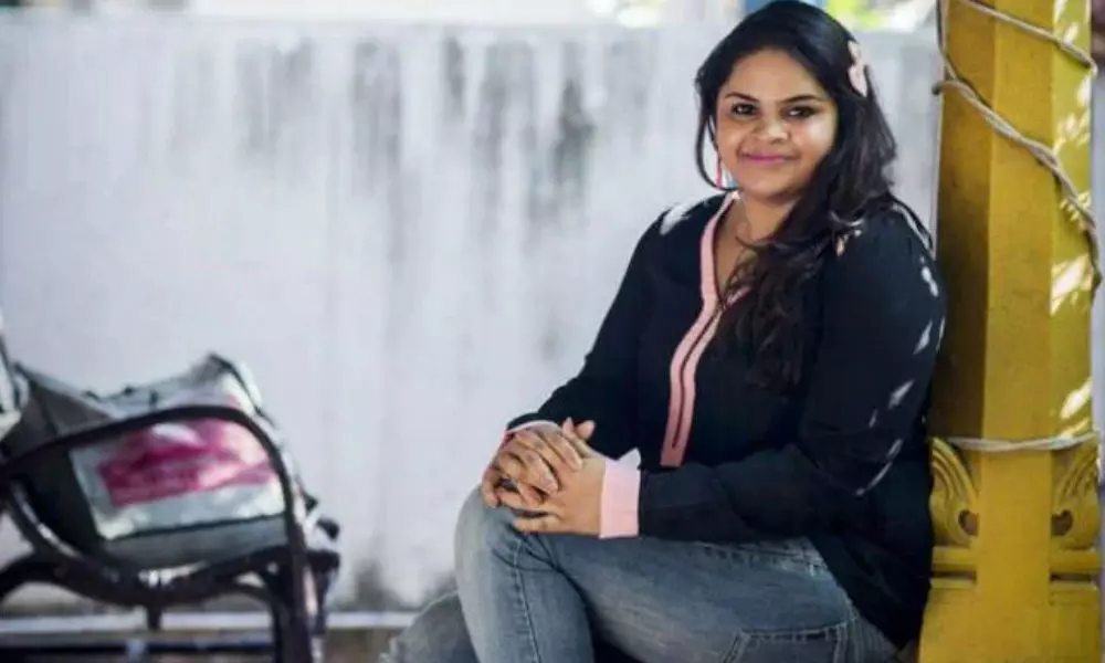 Lady Comedian Vidyullekha Raman Fires on Social Media Trolls