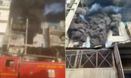 Fire Accident in Paper Warehouse at Harsh Vihar Area in Delhi