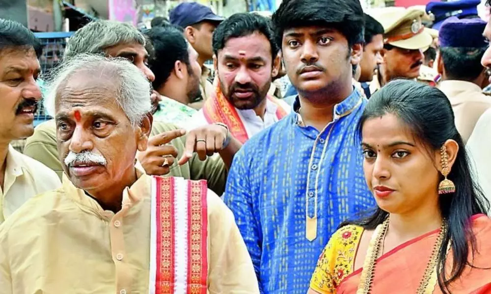 Bandaru Dattatreya Daughter Vijaya Laxmi Coming into Politics