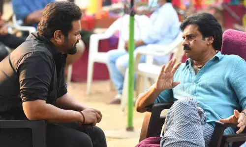 Manchu Manoj Meets Pawan Kalyan in Bheemla Nayak Shooting Spot Manchu Manoj Meets Pawan Kalyan in Bheemla Nayak Shooting Spot