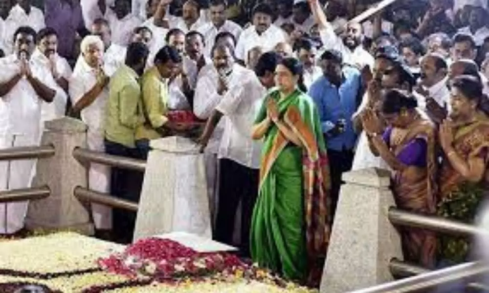 VK Sasikala Visits Jayalalithaa Memorial to Mark AIADMKs 50th Foundation Day