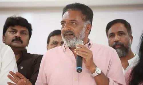 Prakash Raj Panel Members Alleged that Mohan Babu Attacked on Polling day Prakash Raj Panel Members Alleged that Mohan Babu Attacked on Polling day
