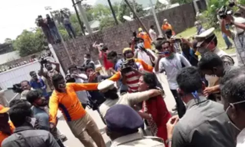 Firings Between the Task Force Police and villagers in Visakhapatnam