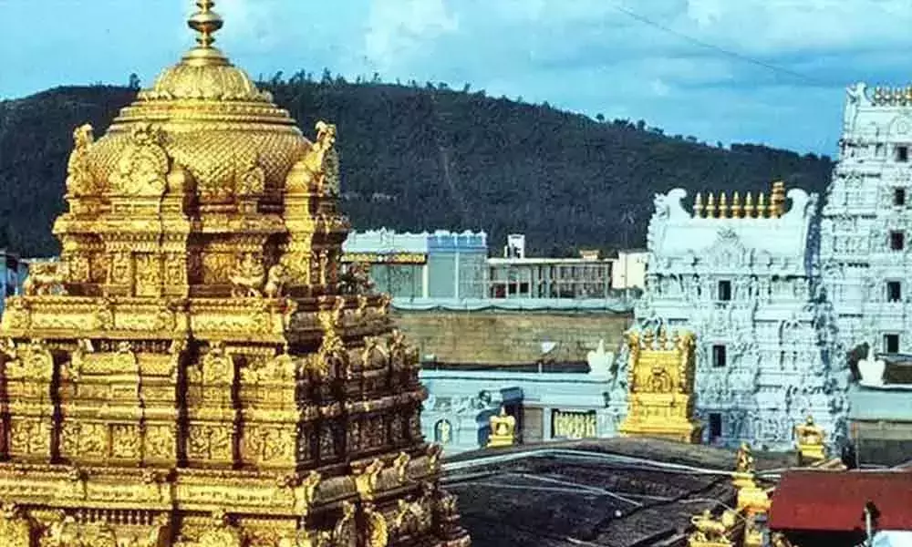 Director Bhaskar And Sapthagiri Visited Tirumala Temple