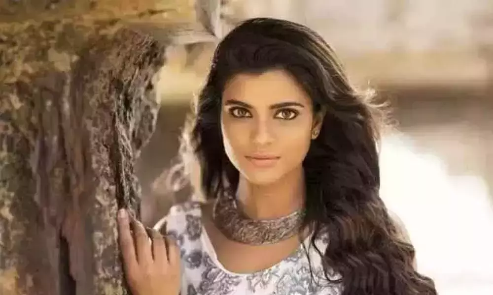 Aishwarya Rajesh Decided to Act Main Heroine Role Only