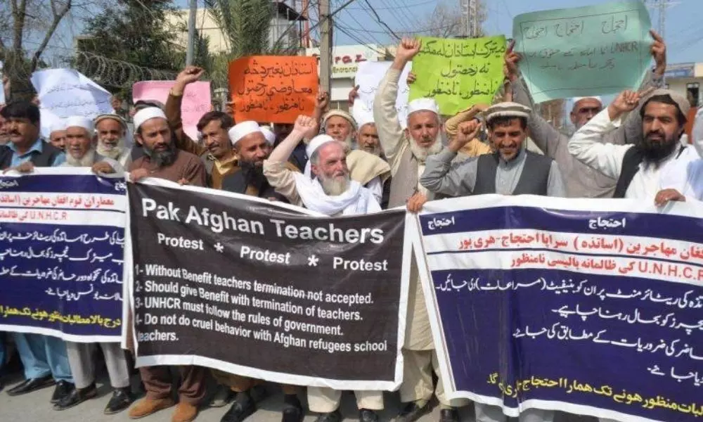 Teachers Protest for Salaries in Afghanistan