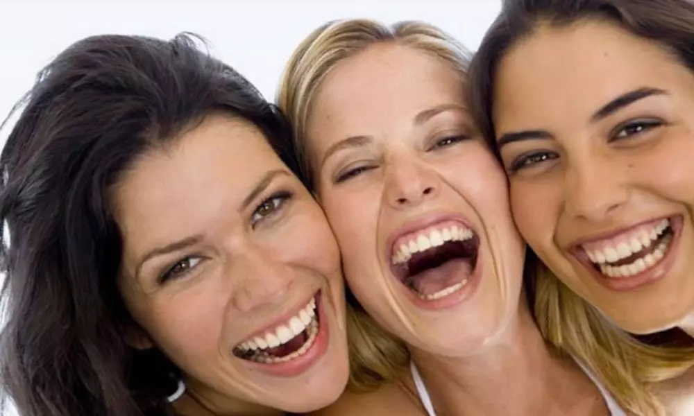 Laughing Therapy has Many Benefits for the Body | Life Style