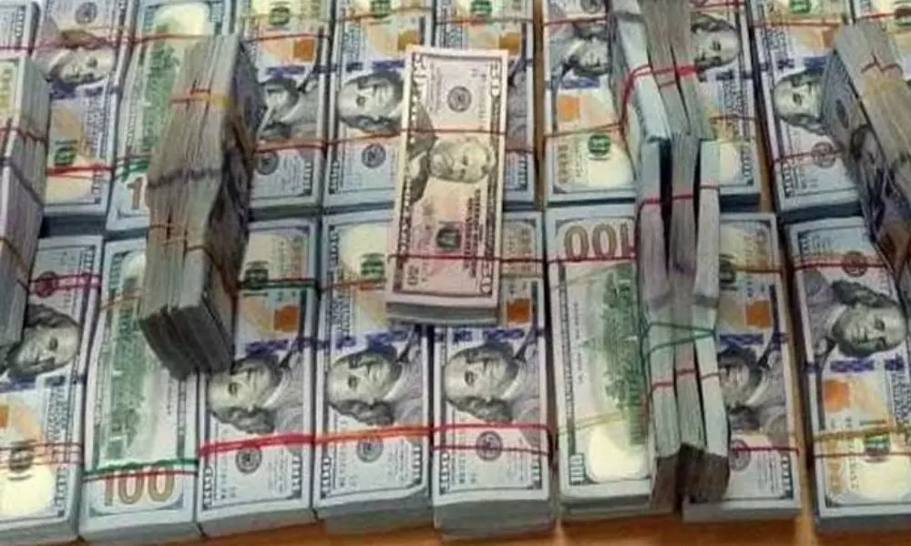 Foreign Currency Seized in Shamshabad Airport