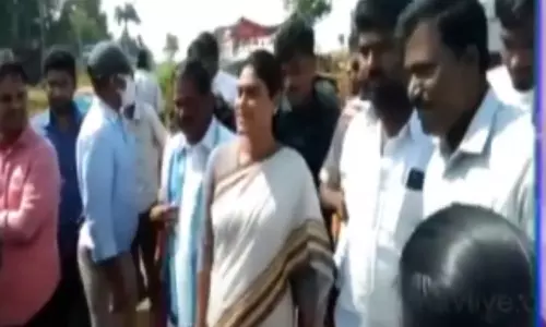 Sharmila 7th day Praja Prasthanam Padayatra Started from Agarmiyaguda Rangareddy District