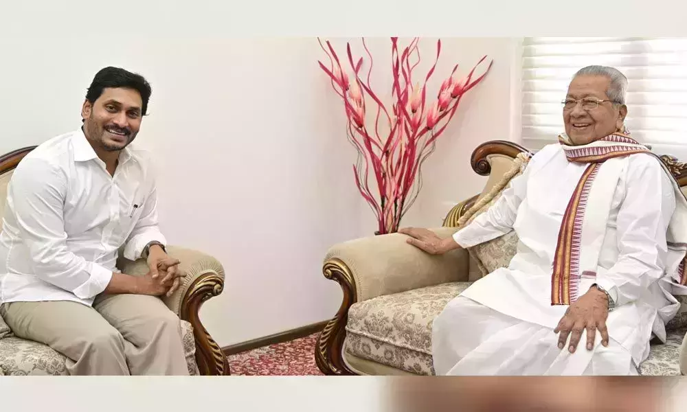 CM Jagan Meets Governor Biswabhusan Harichandan