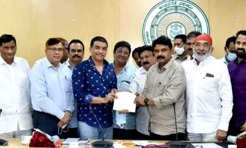 Perni Nani: మంత్రి పేర్ని నానితో టాలీవుడ్‌ ప్రముఖుల భేటి