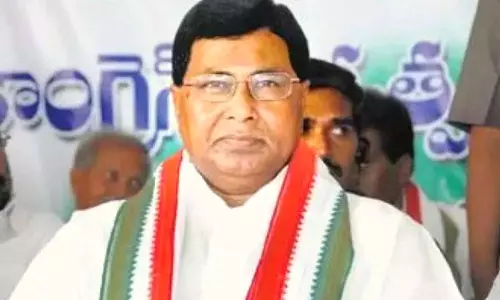 Jana Reddy Left Gandhi Bhavan in Middle of Meeting | Telangana News Today