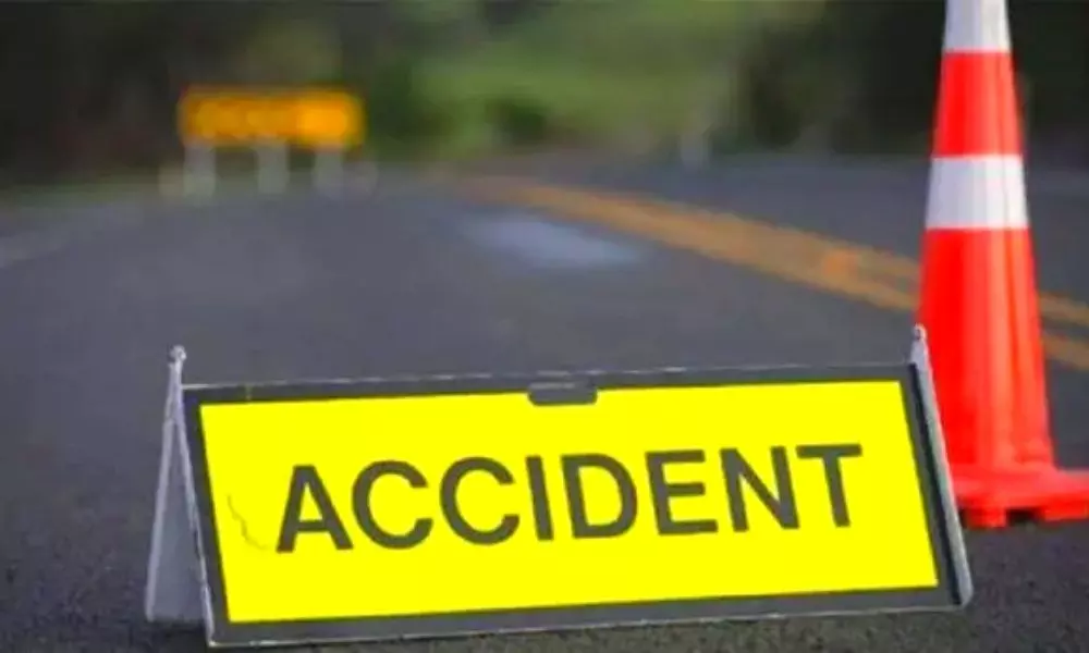 Bus Accident in Gudihathinur Adilabad District | Telangana News Today