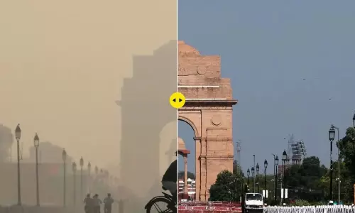 Air Pollution is Very High in Delhi Air Pollution is Very High in Delhi