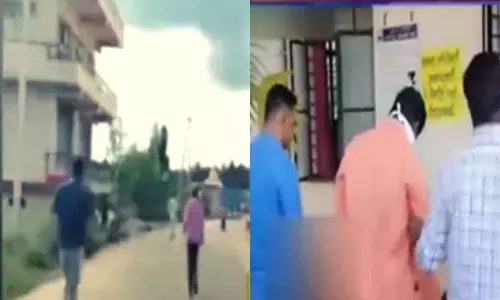 SI Tried to Escape from ACB Officials for Taking Bribe on Vehicle in Karnataka SI Tried to Escape from ACB Officials for Taking Bribe on Vehicle in Karnataka