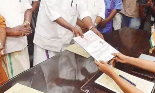 AP Local Body Elections: ఏపీలో ఇవాళ్టితో ముగియనున్న స్థానిక ఎన్నికల నామినేషన్లు AP Local Body Elections: ఏపీలో ఇవాళ్టితో ముగియనున్న స్థానిక ఎన్నికల నామినేషన్లు