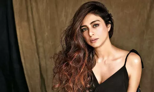 Tabu Reveals the Reason Behind the Still she did not get Marry