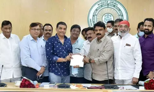 Perni Nani Meeting with Cinema Exhibitors in Andhra Pradesh Today 10 11 2021