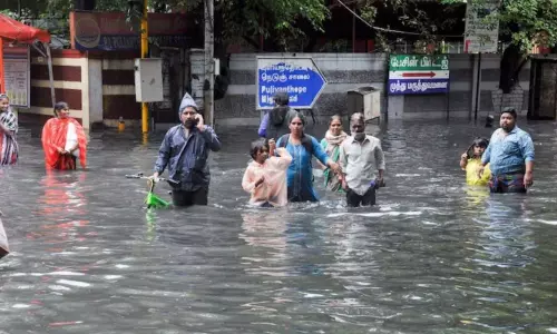 Meteorological Department Announces Red Alert in Tamil Nadu Meteorological Department Announces Red Alert in Tamil Nadu