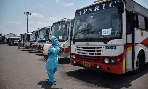 Smoke Came From RTC Bus Engine In West Godavari District | AP Live News