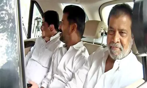 AICC Holds Review Meeting Over Telangana Congress