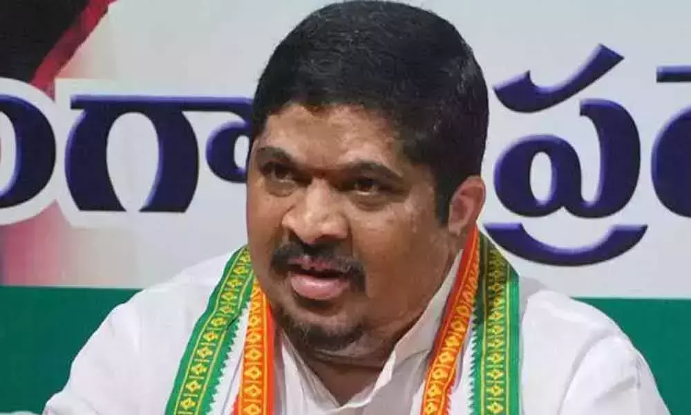 Congress Leader Ponnam Prabhakar Letter to Sonia Gandhi