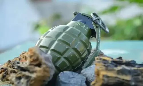 Terrorists Grenade Attack on Indian Army in Baramulla Jammu Kashmir Today | National News