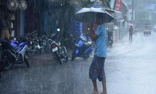 Meteorological Department Announced Red alert for Coastal Districts in Tamil Nadu Meteorological Department Announced Red alert for Coastal Districts in Tamil Nadu