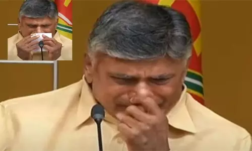 Chandrababu Tears at Press Meet