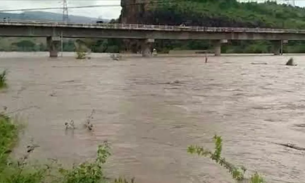 Papagni River Overflowing due to Heavy Rains in Kadapa