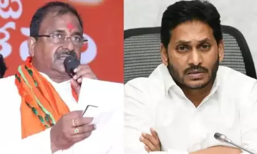 Somu Veerraju Reacts on Three Capitals Bill Withdraw