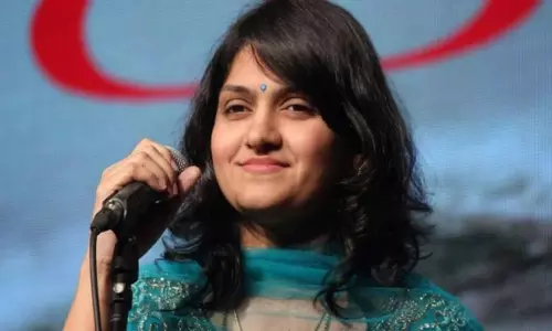 Singer Harini Family Missing Case Filed in SR Nagar Police Station Singer Harini Family Missing Case Filed in SR Nagar Police Station