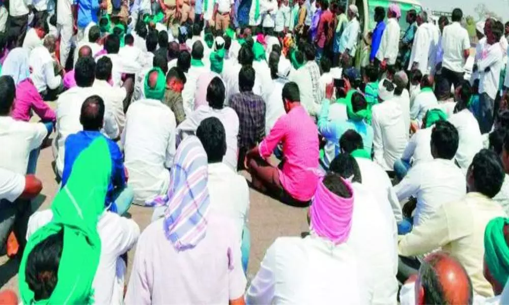 Farmers Protest in Thimmapur Village Karimnagar
