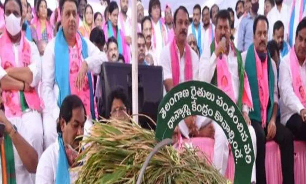 TRS is Ready for Protest in Front of Parliament for On the Purchase of Crop