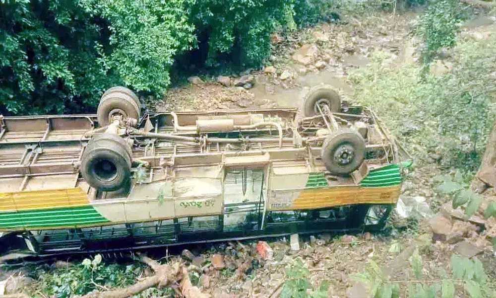 Kurnool District Allagadda Bus Accident