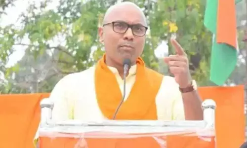 MP Arvind fired at CM KCR