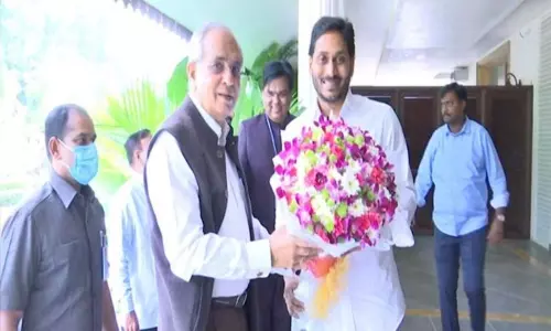 NITI Aayog Vice Chairman Doctor Rajiv Kumar Meets AP CM Jagan NITI Aayog Vice Chairman Doctor Rajiv Kumar Meets AP CM Jagan