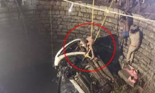 Car Plunges into Agricultural Well in Siddipet