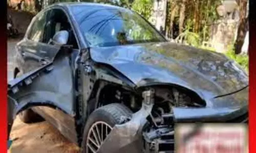 Two Killed In Car Crash At Banjara Hills In Hyderabad