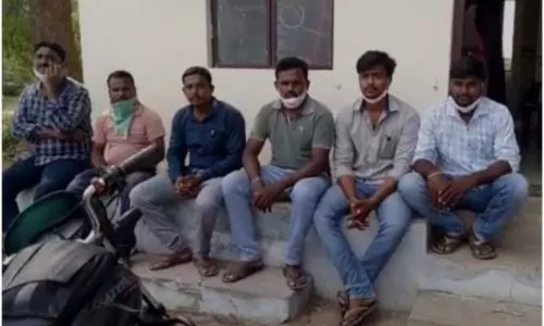 Municipal Councillors Attack on Transco Staff in Mancherial Municipal Councillors Attack on Transco Staff in Mancherial