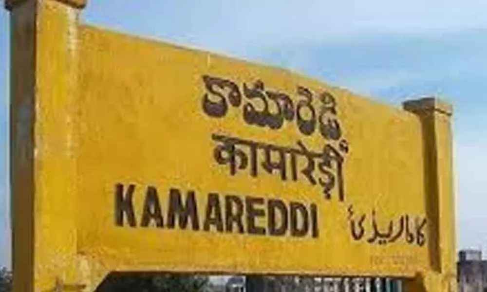 People Beaten Thieves in Chinna Mallareddy Kamareddy | Telugu Online News