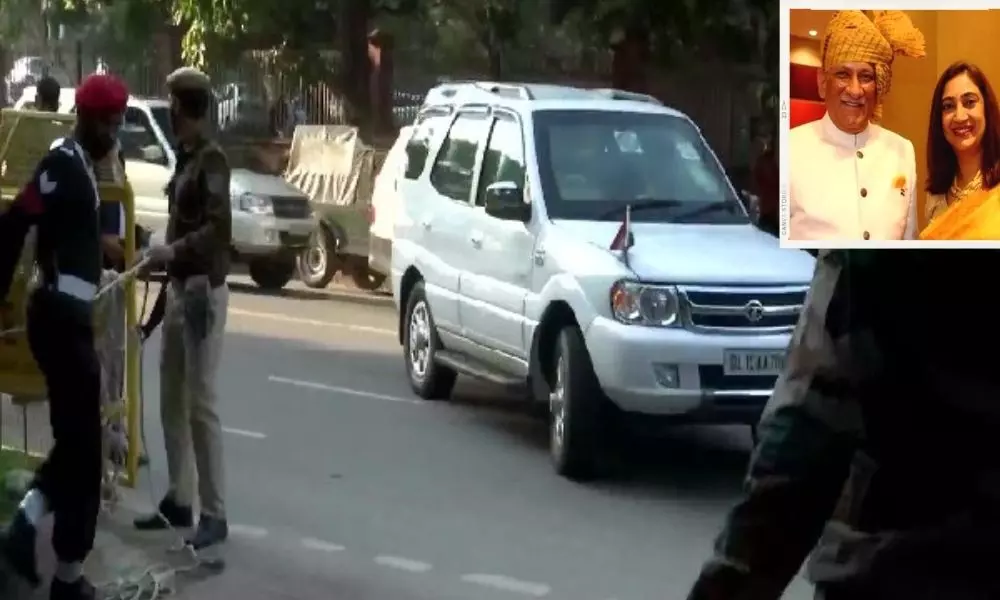 Defence Minister Rajnath Singh Visits Gen Rawats Residence in New Delhi