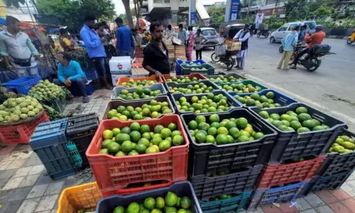 Kothapet Fruit Market Moved to Batasingaram | Hyderabad News Today Kothapet Fruit Market Moved to Batasingaram | Hyderabad News Today