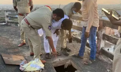 Dead Body Found in Drinking Water Tank in Musheerabad and People Drank Water for 5 Days | Hyderabad News