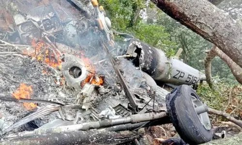 Military Chopper Crashes Cabinet Emergency Meeting
